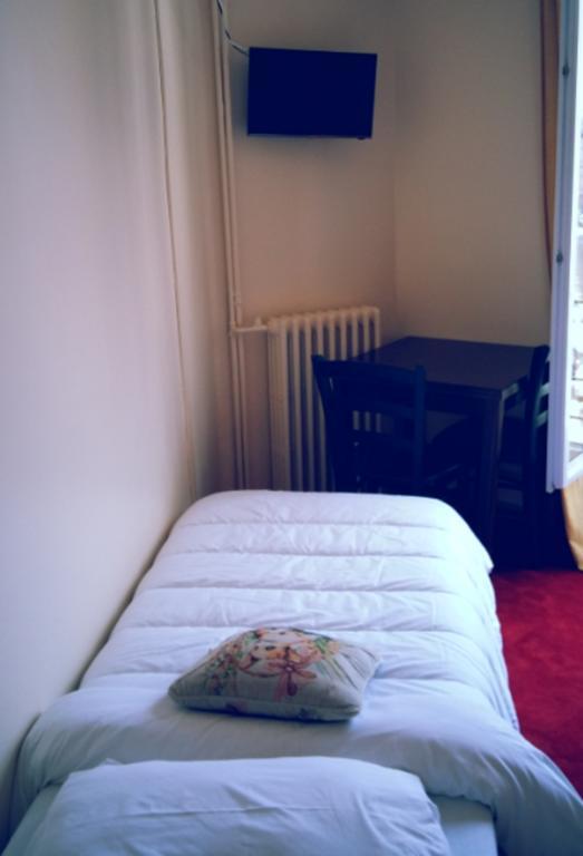 Hotel Du Metro Paris Quarto foto